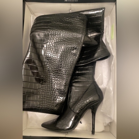 Thigh high slouch boots - Picture 4 of 6